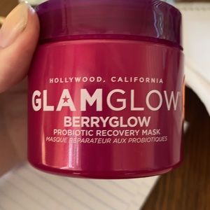 Glamglow Berryglow Probiotic Recovery Mask